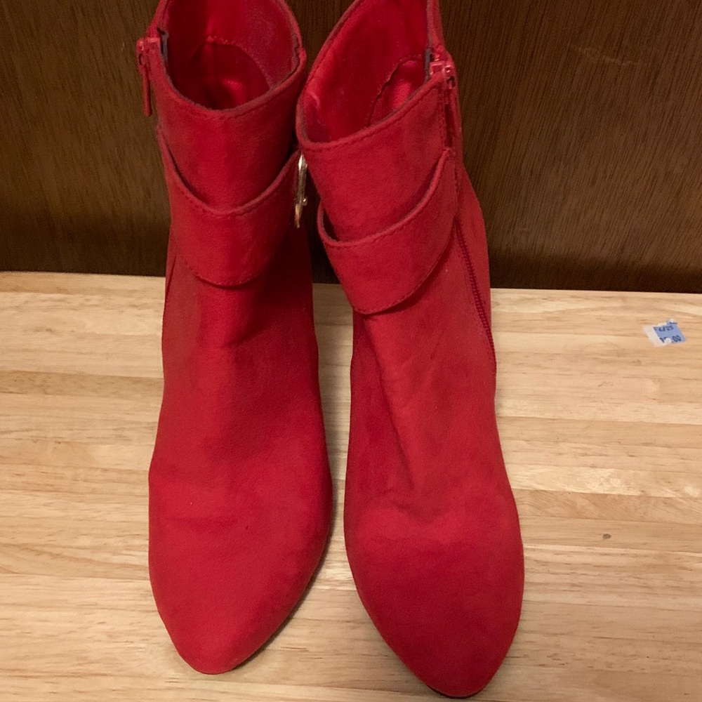 Jones New York Vibrant Red Ankle Boots Size 5.5